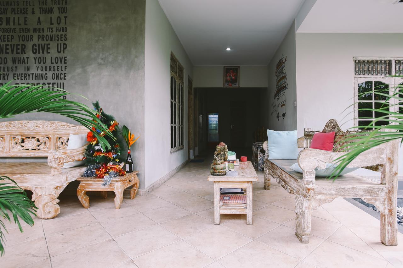 Hôtel Swan House Canggu Extérieur photo
